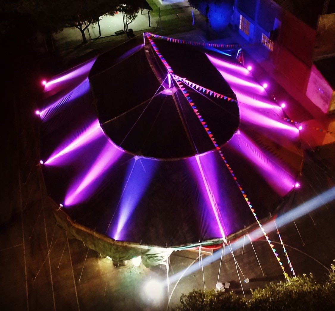 - Uh no, mucho frío para ir a la Festo en la Pacu! 

- La carpa para la Festo en la Pacu: