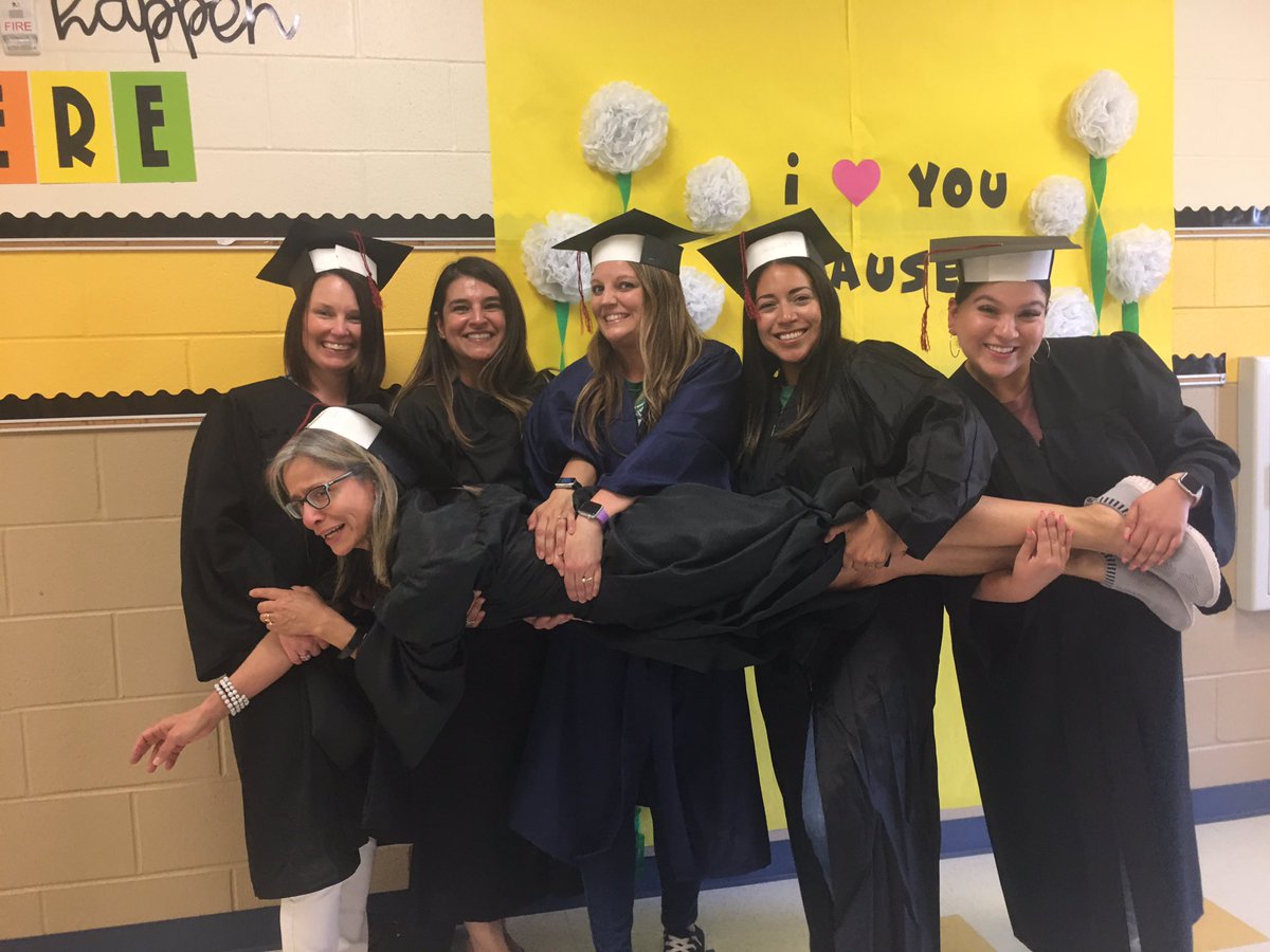 4thdimensioned's tweet photo. Fields Elementary is SO proud of our 2022 Reading Academy graduates. They persevered, showed grit, and the power of YET has happened for this amazing group of women-true role models for our students. https://t.co/LUeqc1qPfJ