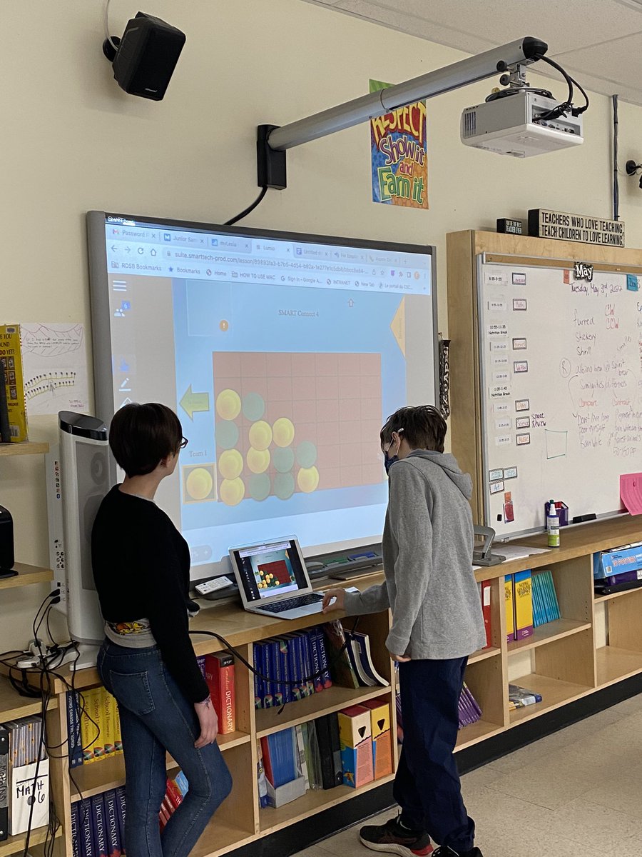 ChristineChret6's tweet photo. Connect 4 Geometry #mathgames#tranformations#learningtimein6C #arps2021 https://t.co/Lt0EM7P3ZH