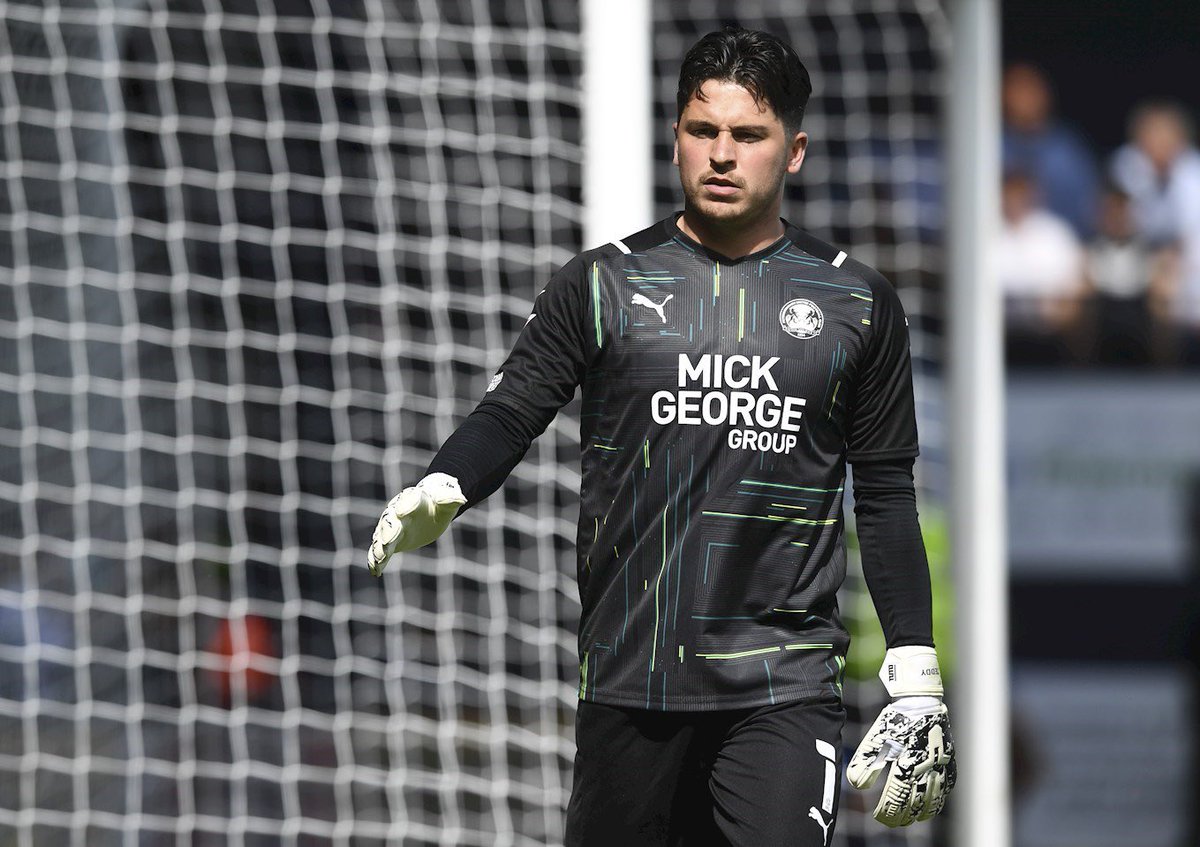 efl_hub's tweet image. ✍️ Stevenage are in talks to re-sign loanee goalkeeper Christy Pym permanently from Peterborough United. #StevenageFC #PUFC #EFL_HUB