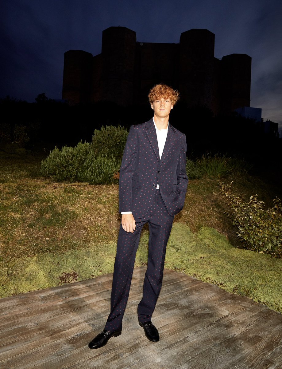 StarWingSM's tweet photo. Jannik Sinner attends the Gucci Cosmogonie fashion show at Castel del Monte in Italy earlier this week, styled by @gucci 

#StarWingSports #JannikSinner #Gucci #GucciCosmogonie https://t.co/EBHbyLGp9F