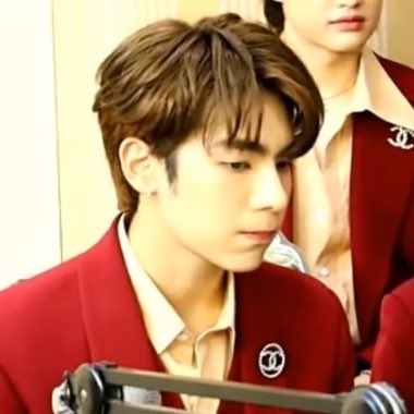 mmimookz's tweet image. พี่เจ็ท                                              เบบี้เจ็ท 

#FMONExATLAS 
#JetATLAS 
#ATLAS_TH