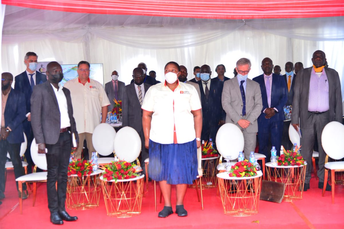 gishaAaron23's tweet photo. The Minister @UgPresidency Hon @millybabalanda lead the groundbreaking for the Uganda security printing factory in Entebbe. The intent is to help supply @GovUganda with all security documents such as Driving permits, National IDs, etc. @MoICT_Ug @azawedde #ICTWorksUg https://t.co/CtYuN9ImFC