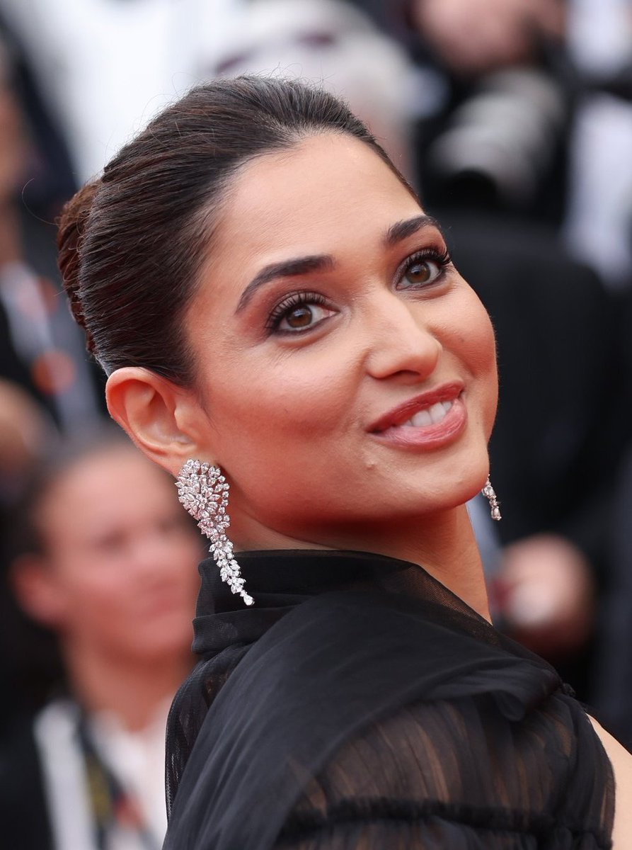 NavelVeriyan's tweet photo. Ufff Tammu 🤤🥵 https://t.co/qFV5v72lkv