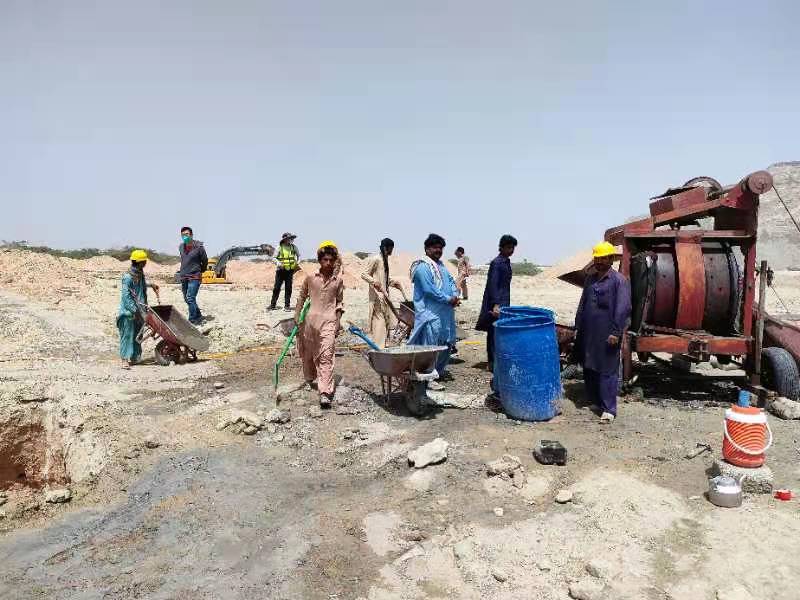 Gwadar_Pro's tweet photo. Under construction agricultural industrial park in Gwadar Free Zone (North Zone), by Agven and HanGeng @HangengPakistan
#gwadarupdate #gwadar https://t.co/PgyD0Oy0nm