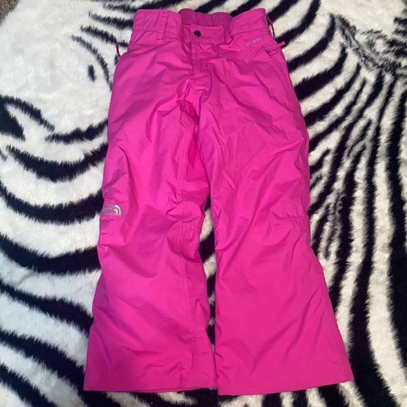 ECOPOSH4U's tweet photo. So good I had to share! Check out all the items I'm loving on @Poshmarkapp #poshmark #fashion #style #shopmycloset #truereligion #2monkeys #thenorthface: https://t.co/TfwpE2ozK8 https://t.co/WElXfdU1Dn