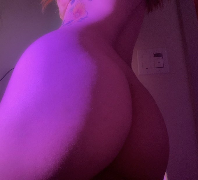 fuck my ass plz n thank u ☺️ https://t.co/Un2CEMYxiZ