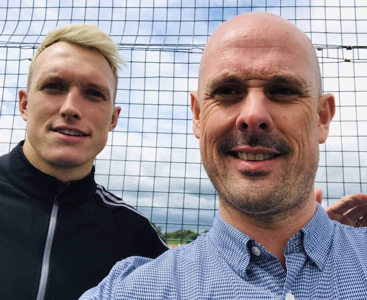 BoxSoccerUK's tweet photo. The youngsters from #Midlothian gave a Box demonstration to all attendees at the @ground_guru #YouthDevelopment conference. @PhilJones4 took one group giving the players a truly memorable day, showing them Old Trafford as well as answering all their questions during the day 👏👏 https://t.co/zL7EXentFz