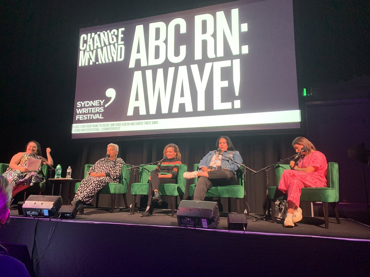 hnass57's tweet photo. #unmitigatedblackness ๐๐พ๐๐พ๐๐พ
@drcwatego @evelynaraluen #jackiehuggins #lornamunro #abcrn #awaye!#sydneywritersfestival #sydwritersfest https://t.co/29GMascBpR