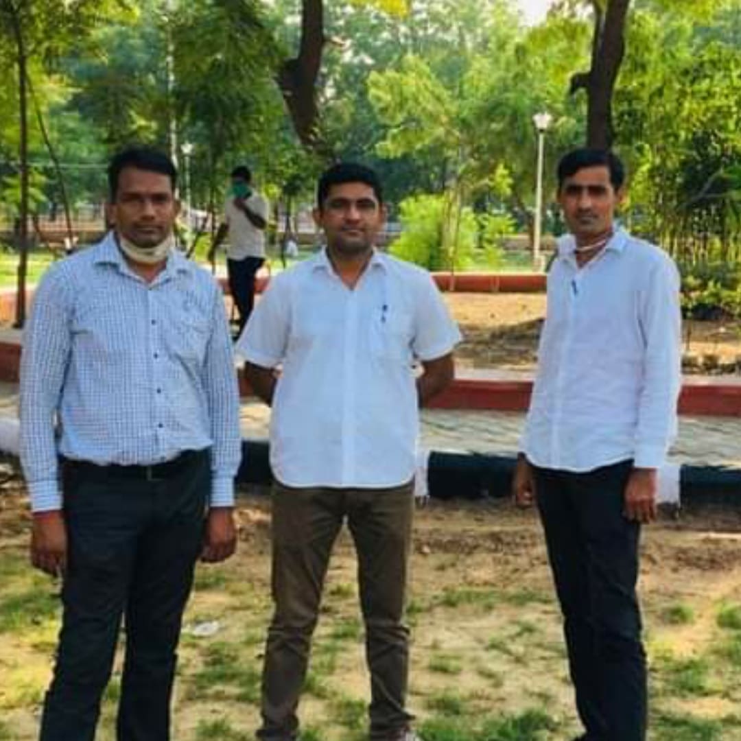 सम्पत्ति, प्रतिष्ठा, 
    उपलब्धि, पद और सम्मान,
       अगर आप ख़ुश नहीं हैं, 
           तो इनमें से कुछ भी,
               मायने नहीं रखता। 

      🌹जय श्री राम🙏