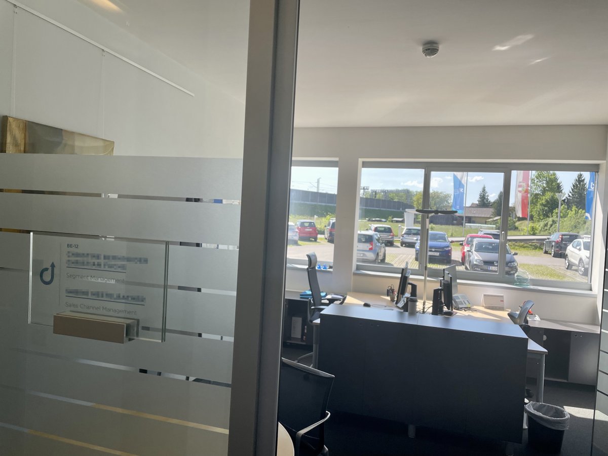 If you walk by the empty offices of our segment-, sales-,   product- and business development managers these days, you might think we are still in #lockdown. 
In fact, quite the opposite is true – our colleagues are working in full ‘operating mode' in the markets 😜