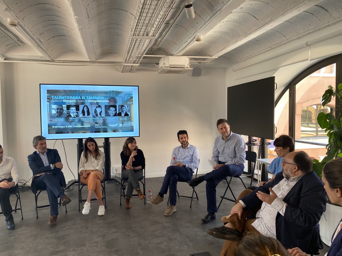 teamlabs's tweet photo. #Junior y #senior en empresa: ¿cómo aportar #valor en la #diversidad? Salimos de las #etiquetas: hablamos siempre de #personas y #actitud 🚀 la #cultura de la organización es fundamental en el proceso de gestión del #talento #MTalentBCN @JoanClotet @MUnibertsitatea https://t.co/RLvuW860mX