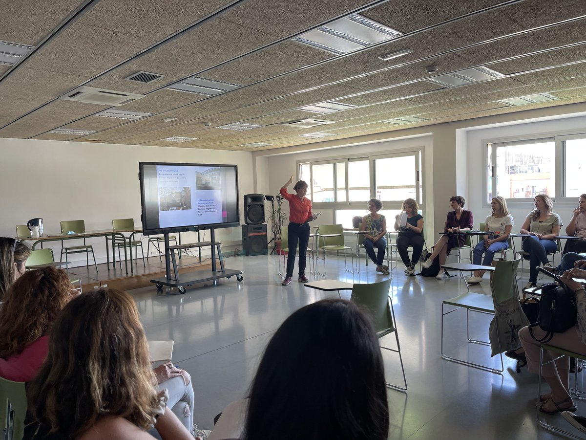 SE Santa Coloma de Gramenet (@crpsantacolomag) on Twitter photo El GT del Consorci Erasmus+ presenta als caps d'estudis de primària i a la resta del professorat de Santa Coloma de Gramenet una síntesi dels aprenentatges adquirits arran del projecte #erasmusplusscg. <a href="/sepiegob/">SEPIE</a> <a href="/SanmartiNeus/">Neus Sanmarti</a> <a href="/EscolaTanit/">Escola Tanit</a> <a href="/InsTorrent/">El Torrent</a> serveiseducatius.xtec.cat/santacolomag/e… El GT del Consorci Erasmus+ presenta als caps d'estudis de primària i a la resta del professorat de Santa Coloma de Gramenet una síntesi dels aprenentatges adquirits arran del projecte #erasmusplusscg. <a href="/sepiegob/">SEPIE</a> <a href="/SanmartiNeus/">Neus Sanmarti</a> <a href="/EscolaTanit/">Escola Tanit</a> <a href="/InsTorrent/">El Torrent</a> serveiseducatius.xtec.cat/santacolomag/e…
