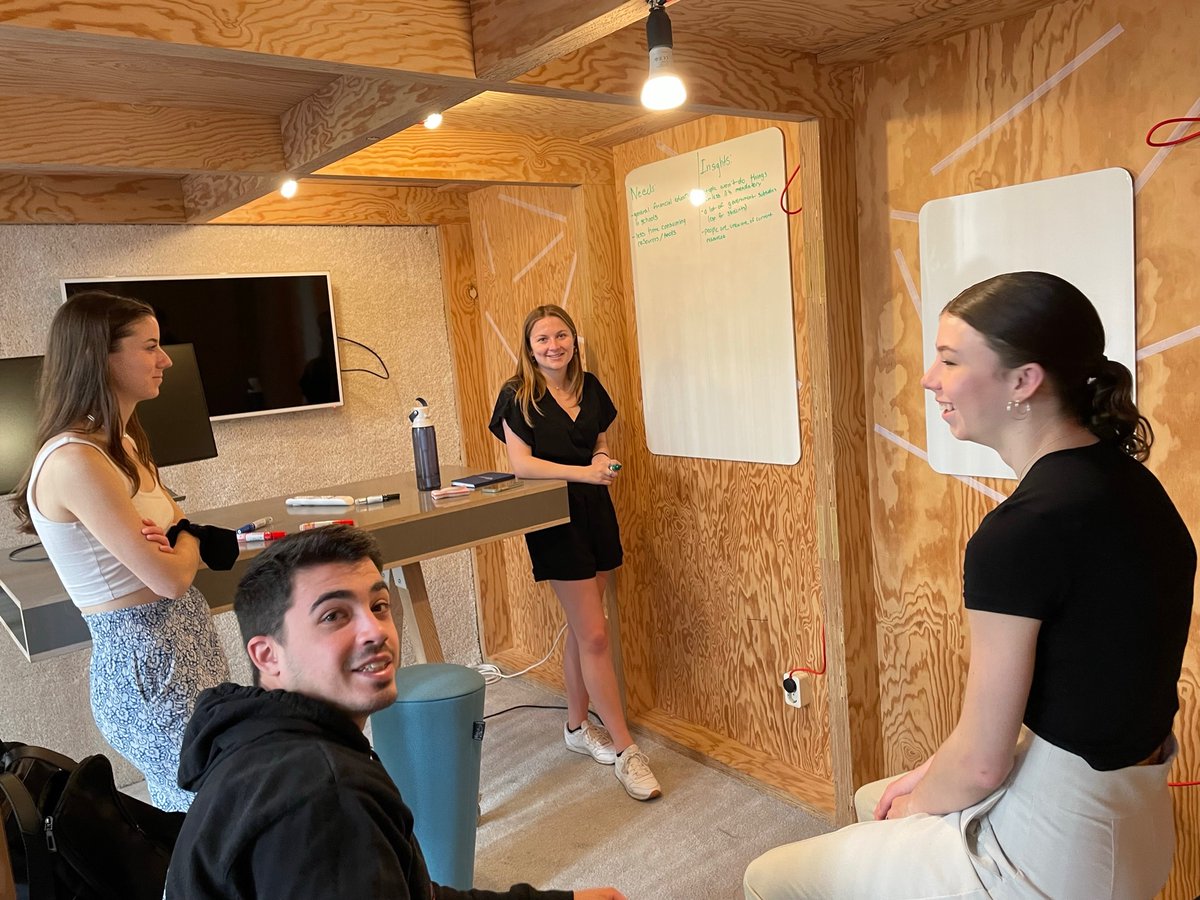 Dr. Jessica Menold tweet media