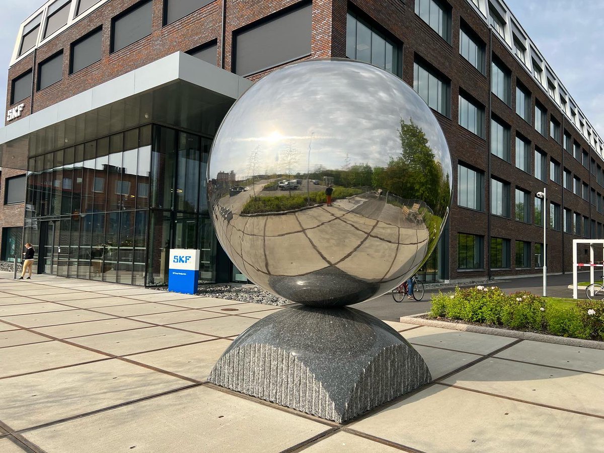 SKTCSE's tweet photo. JUST NU: Skärtorsdag på SKF Group. Intressant seminarium om hårdsvarvning, arrangeras som en del av projektet Turn2Flex, finansierat av @vinnovase, @FormasForsk, och @Produktion2030. Fullsatt!

@RISEsweden, SST Slitskyddsteknik, @SKFgroup, @chalmersuniv, @OvakoGroup, @SKTCSE https://t.co/yed38ilMhP