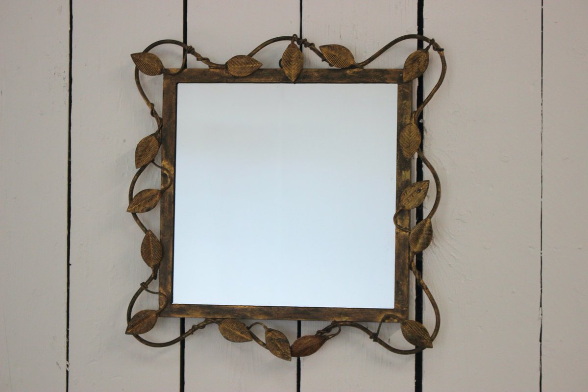 Pair of 1950s Spanish Gilded Metal Mirrors

bit.ly/3Mw1duW

#metalmirrors #antiquemirrors #pairofmirrors #gildedmirror #decorativeantiques #homedecor #design