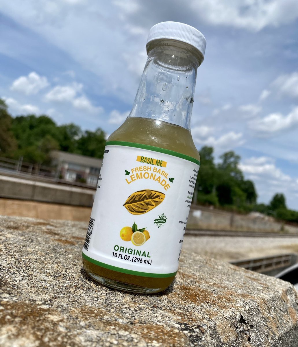 basilme_co's tweet photo. First of its kind. 
Basil Me ‘#TheOriginal’ 🌿🍋
Had to change up the drip.
#NewLook
#SameRefreshingTaste
#OnwardandUpward
•
#BasilMe
#theAlternative 
🌿 https://t.co/Lmhh9zH9vJ