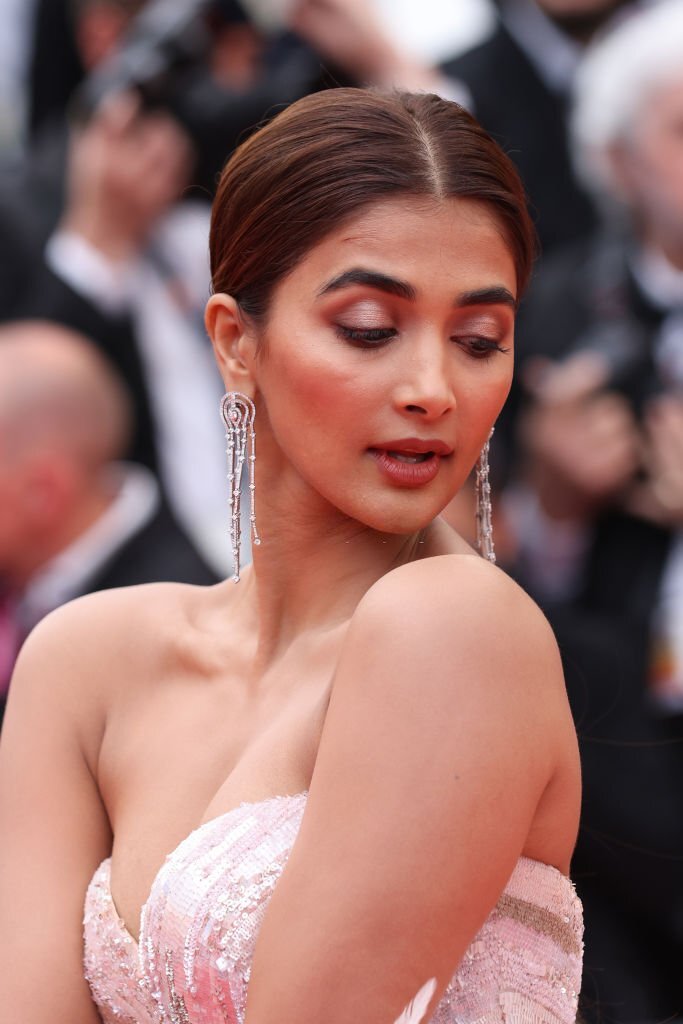 TheDudeFellow's tweet photo. Pooja Hegde 😍 https://t.co/cZGh9S2ASI