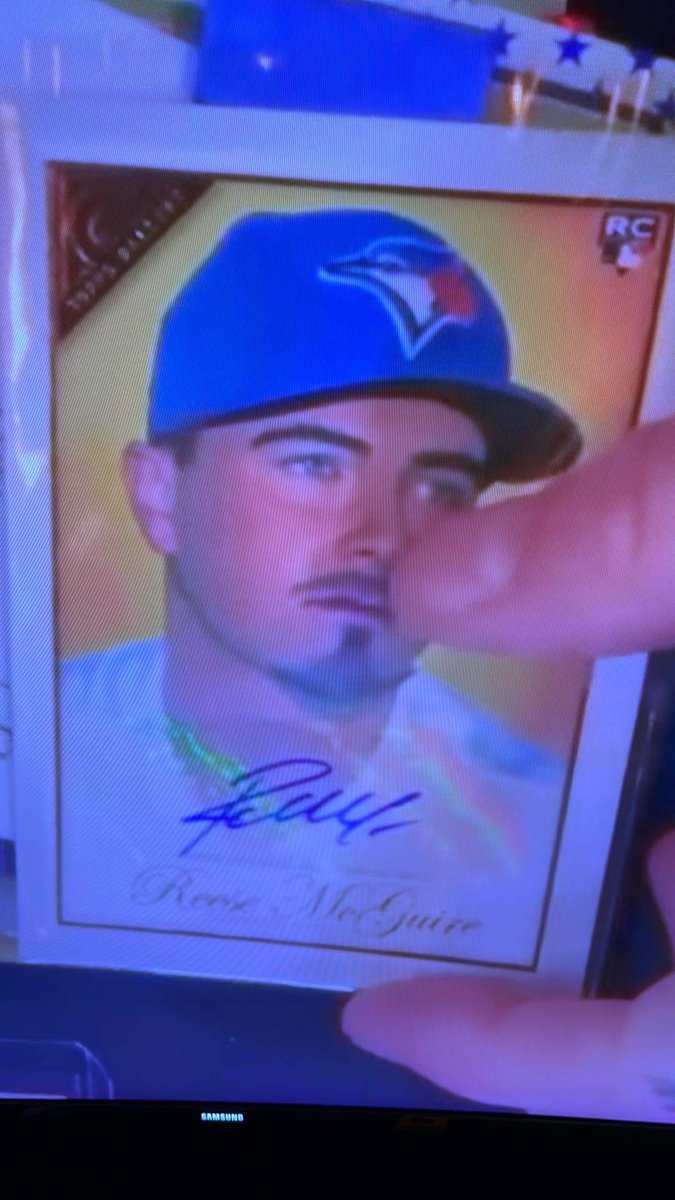 rizo_rigatoni's tweet photo. @GeoffLRamsey I wanted to let you know that this guy is the White Sox backup catcher. Love F**kface, now I need to go buy a Comment Leaver shirt. https://t.co/vmLQ5oiYRa