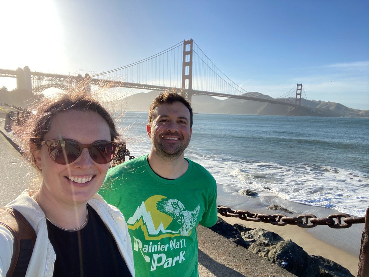 @uwpccm fellows @Trockenlungs and @thau_matturgist enjoying a post #ATS2022 exhalation hike around beautiful SF. So thrilled to have seen everyone and already excited for what's in store for next year!