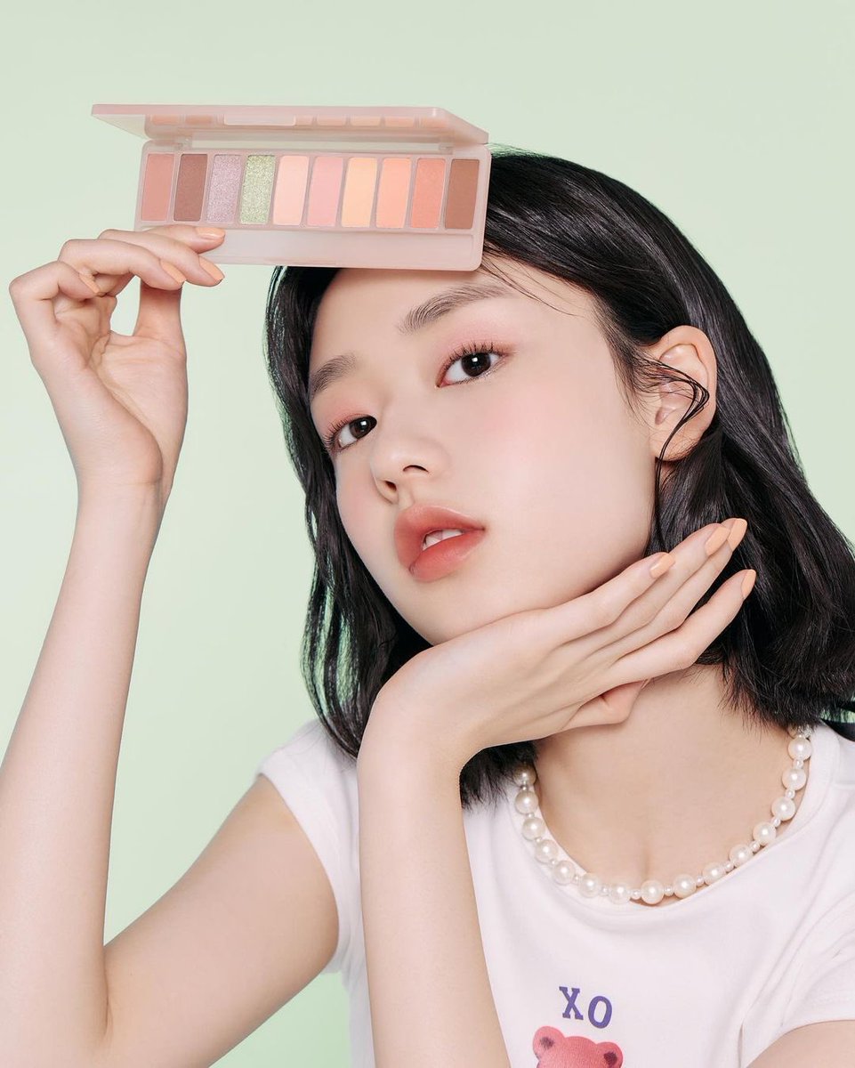 DOAH_archive's tweet photo. 220519 도아 인스타 업로드

#김도아 #도아 #DOAH #파나틱스 https://t.co/jd4FZ3SoiU