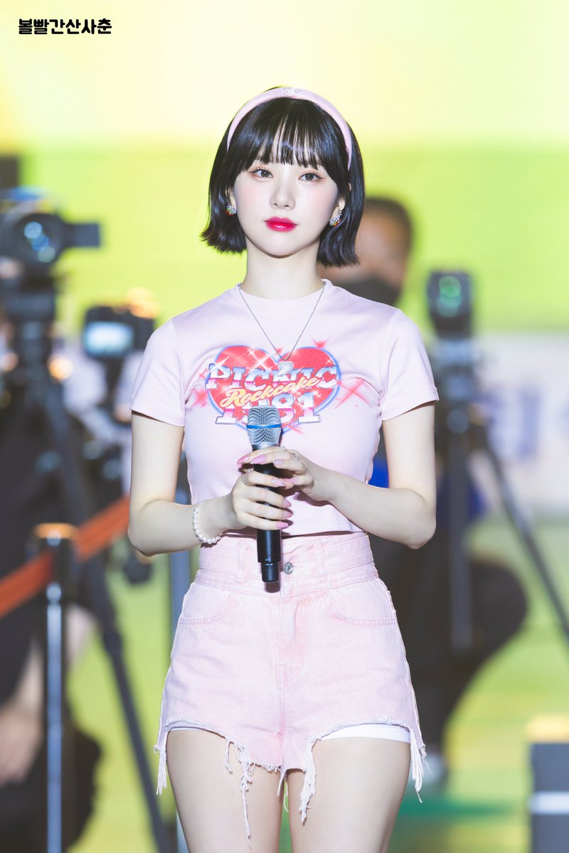 볼빨간산사춘 tweet media