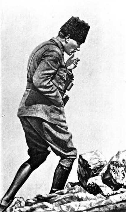 Atatürk'ü Anma, Gençlik ve Spor Bayramımız Kutlu Olsun.