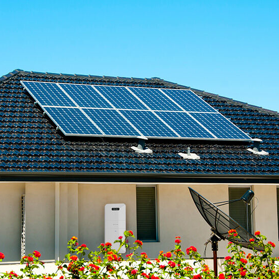 Soltaro_Solar's tweet image. Even more reasons to invest in solar storage from Soltaro

✅ LOWER ENERGY BILLS
✅ SUSTAINABLE ENERGY
✅ LESS RELIANCE ON THE GRID

Want to go further?

Next level energy savings = Solar + Storage from Soltaro  ☀️🔋💡🏠👍

bit.ly/2Y0C5bY

#SoltaroAIO2 #SolarPlusStorage