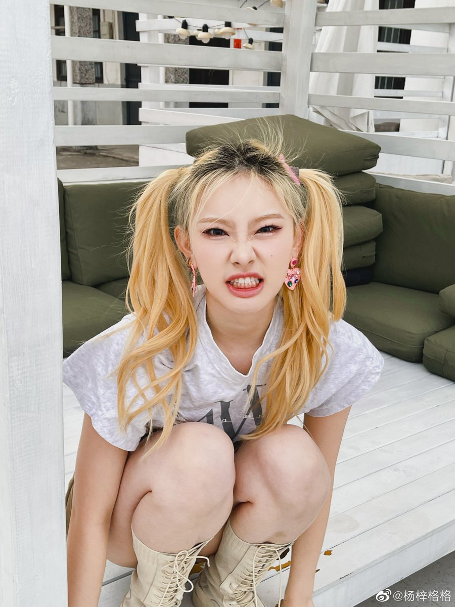 yangzigepics's tweet photo. 📷 22.05.17 + WEIBO UPDATED (1/3)

#杨梓格 #YANGZIGE https://t.co/YqtoNspU1V