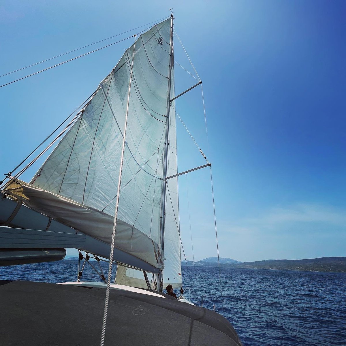 Set your sails , feel the breeze and listen to the sound of crossing waters
#sailing #summer #summer2022 #sailingreece #sailingholidays #greece🇬🇷 #islandhopping #yachting #yachlife #boatlife #beneteau #oceanis46_1 #preciousl #ortsasailing