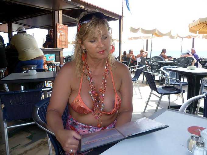 Fuerteventura beach-restaurant. https://t.co/2HqzGwH9xm<a href="/tag/camgirl"class="tags"><span>#camgirl</span></a>