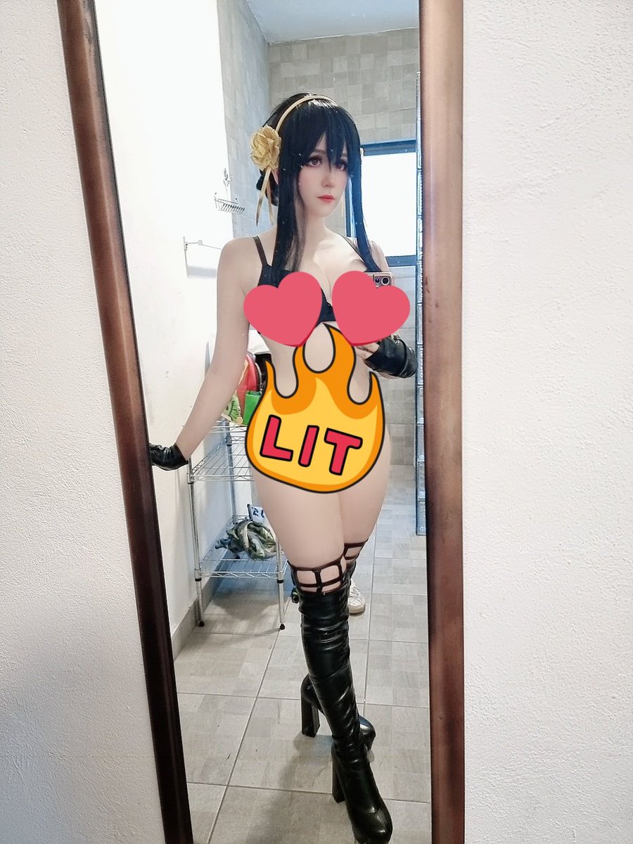 Si llegamos a 500 retweets les desbloqueo la foto 🔥🔥🔥 para que vean un adelanto de lo que tendré en mi onlyfans el próximo mes onlyfans.com/sanchanclau