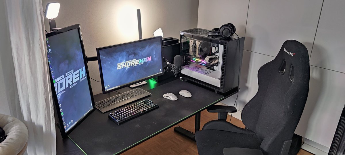 Updated version of #battlestation with new PSU and define 7 case 👀