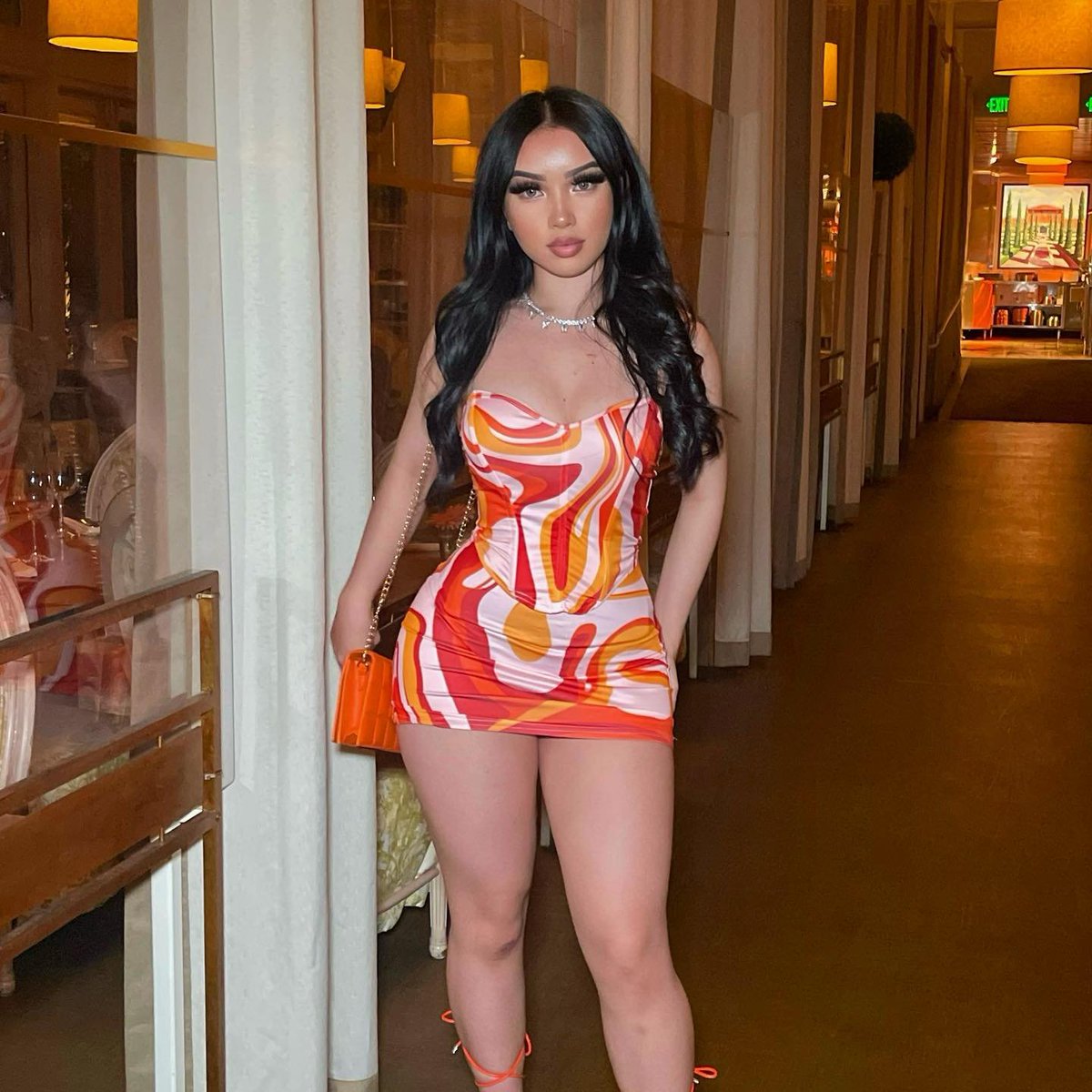 JurllyShe's tweet photo. Adding a pop of color to your feed today 🧡
Here >> https://t.co/eoQkxdqRjY
DC: JSTW (13% off) 🌱
#jurllyshe #skirtset #artprint #offshoulder #corsettop #miniskirt #summervibes #ootdfashion https://t.co/I3z9HQScF8