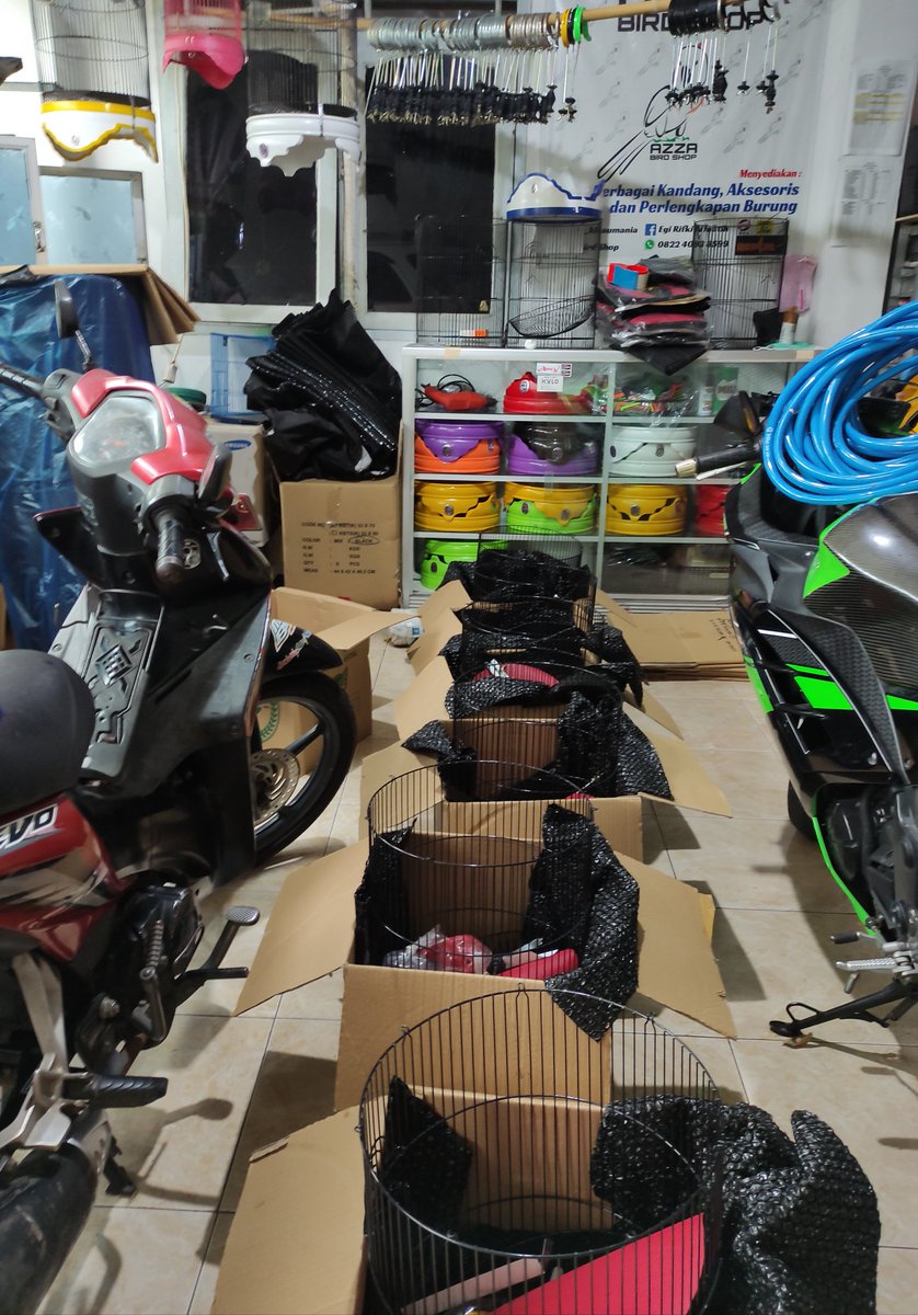 eggy_oya's tweet photo. @worksfess baca 'Pasar' kak lalu jadi reseller.
Bisnis di dunia hobi lebih mantap.
Karena hobi gaada matinya ✌️.
Kalo mau reseller ke aku boleh hehe..
https://t.co/E7p0QLgl5M
https://t.co/sptKKWXpzt https://t.co/7qUW9WQjNa