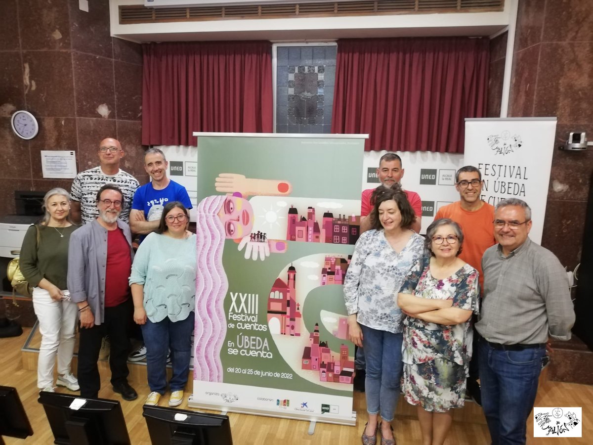 El martes pasado empezamos con el 4º ciclo de conferencias sobre narración oral con la UNED y tuvimos a Carolina Lesa Brown. Lo pasamos genial, aprendimos mucho y fue muy emotivo.