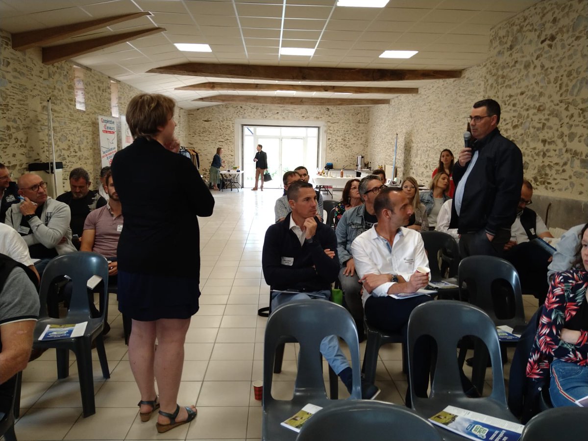 BleuBlancCoeur's tweet photo. La réunion locale #BleuBlancCoeur en Pays de la Loire bat son plein 😊 !
👉 Cet événement en région a pour objectif de créer du lien, sur le territoire, entre les différents acteurs engagés dans la démarche Bleu-Blanc-Cœur.
#RLBBC https://t.co/UWCNPDJaAD