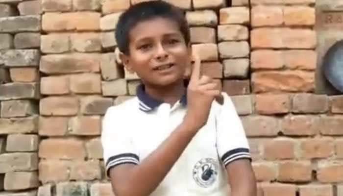 educati17122156's tweet photo. आप सबने एक बात गौर किया कि सोनू बीपीएससी न करके आईएएस ही क्यों बनने की जिद्द कर रहा? 
          क्यों की उसे भी पता चल गया है कि बिहार में बीपीएससी परीक्षा का प्रश्न पत्र लीक हो जाता है और सोनू किसी तरह का रिस्क नहीं लेना चाहता I इसलिए वह आईएएस बनना चाहता है I https://t.co/2j0GH6veSe