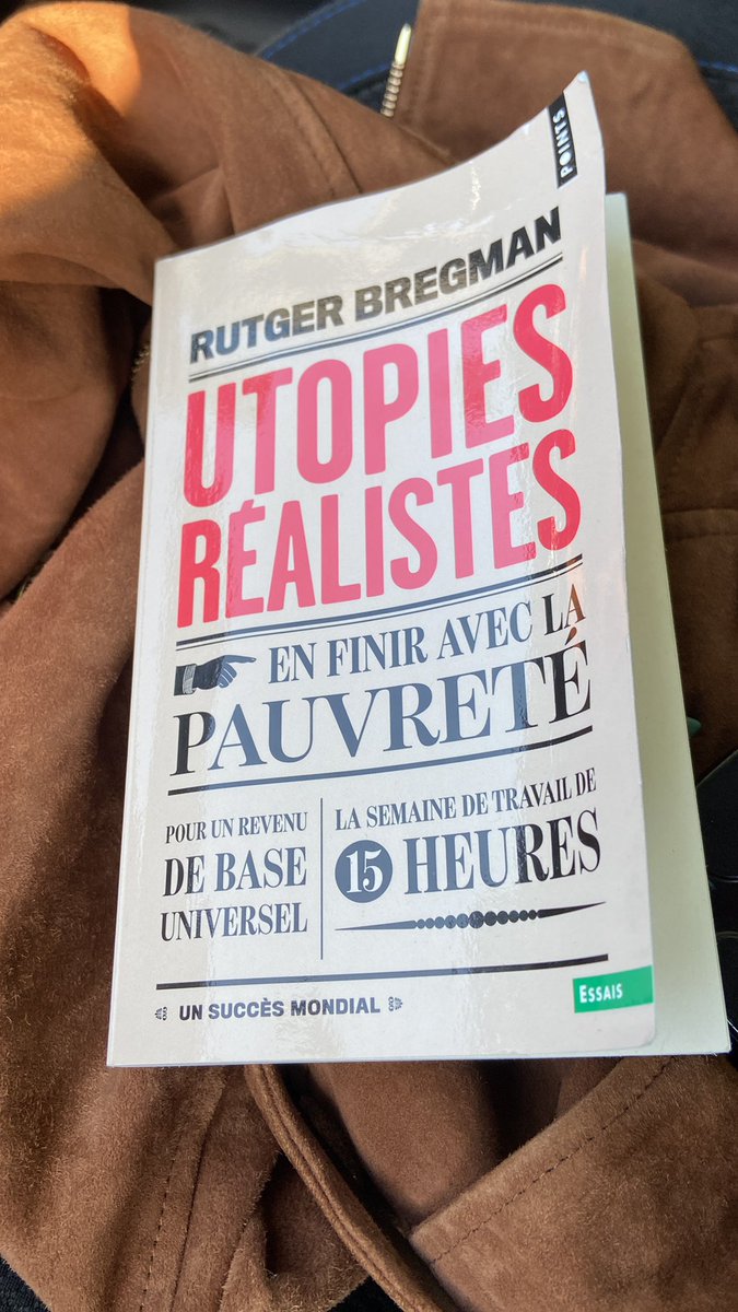 _Cycy_'s tweet photo. Quand tu prends la voiture de ton mari, tu peux tomber sur ça. @Al_Feu @cjd_france https://t.co/o4WaFwrrQn