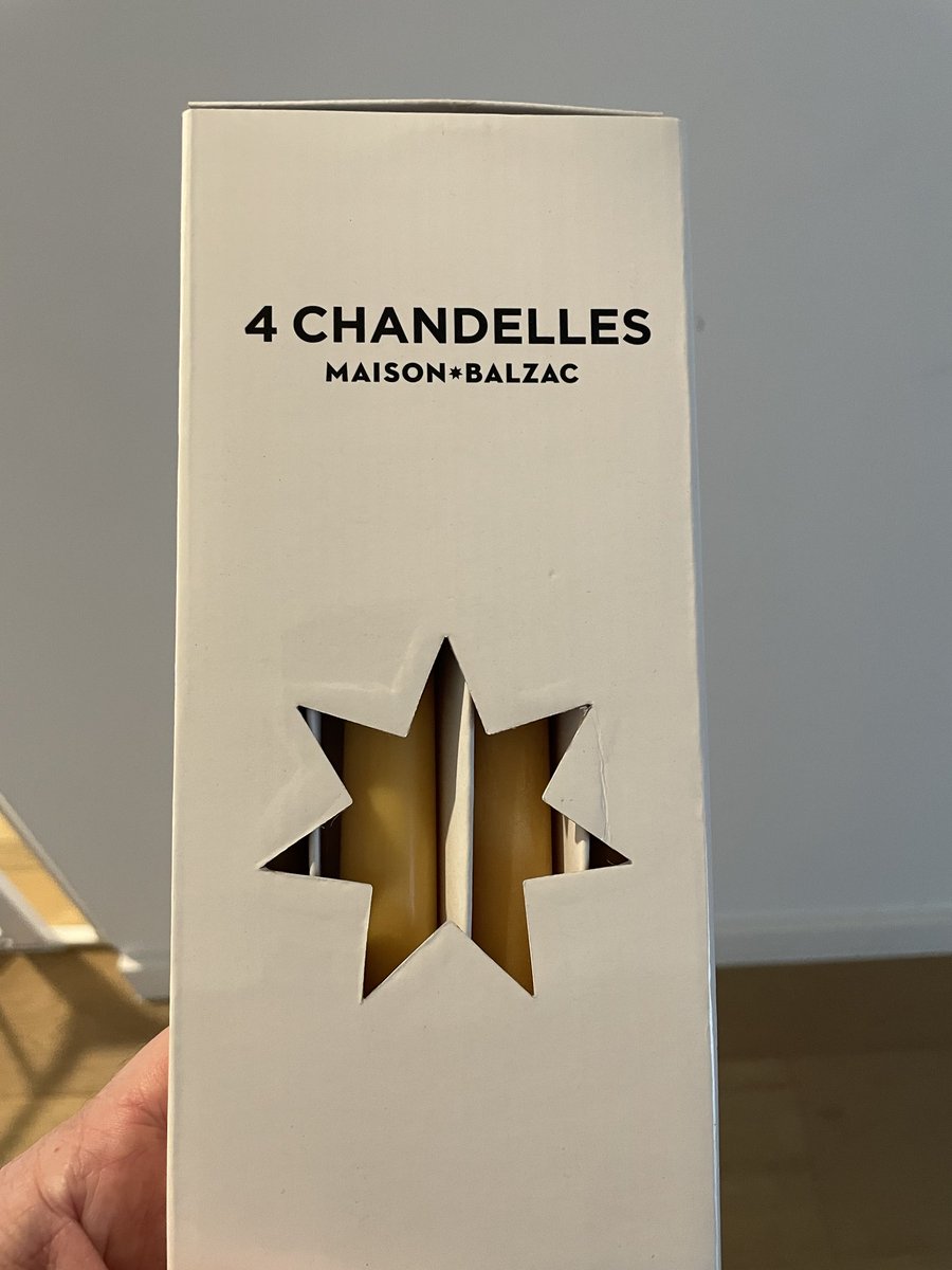 davecoombes's tweet photo. Chandelles for forks, presumably. https://t.co/hrhaIYoidO