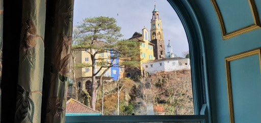 MEIRIONYDDPHOTO's tweet photo. @hhamilton141 @FrankRGardner @HeathrowAirport @Portmeirion (@Portmeirion)
+@GwestySeren #LlanFfestiniog offers superb assisted+adapted accomodation
It's about 10 miles from #Portmeirion
Portmeirion currently has at least 3 "disabled" toilets
Also electric buggies / guided tours
Have a wonderful holiday
@DisabilityWales @LdWales https://t.co/RH6cyk60ux