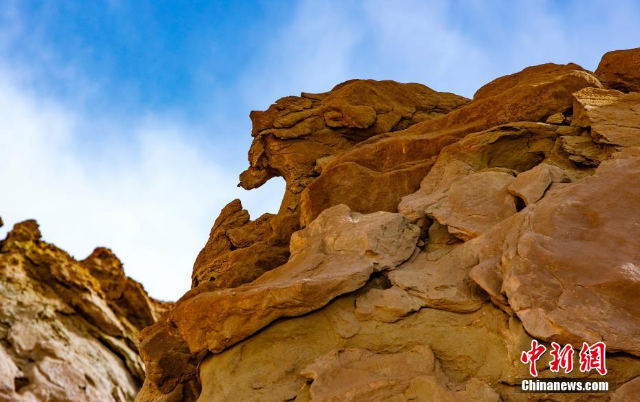 DiarioPovo's tweet photo. #DaQaidam, localizado na bacia de Qaidam, província de #Qinghai, no noroeste da China, é uma região rica em recursos turísticos. Devido às semelhanças com a paisagem marciana, a região foi nomeada pela Academia Chinesa de Ciências como "o lugar mais parecido com Marte na China". https://t.co/vyOLIvzPNR