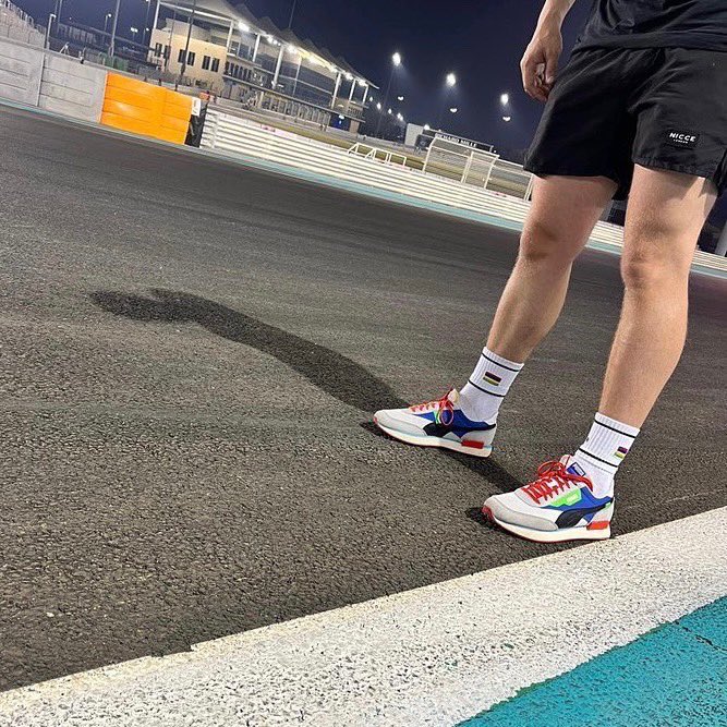 Socker Share tweet media