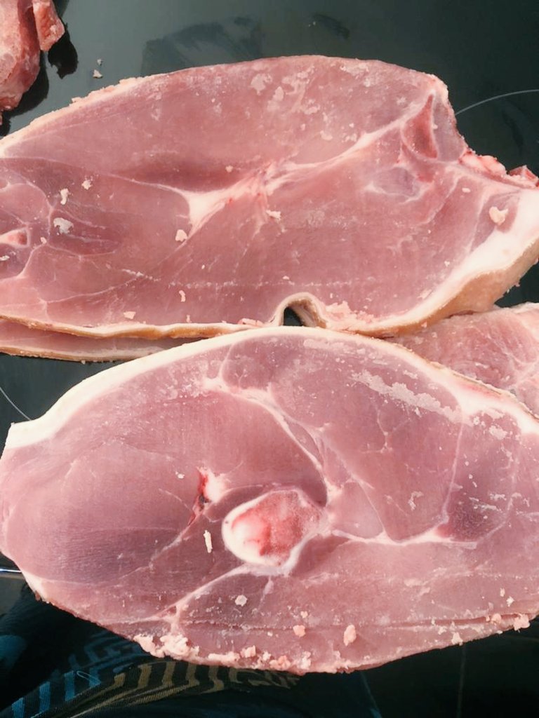 FarhillPig's tweet photo. $4.5USD per kg Well sliced braai packs..less fat https://t.co/CXIzrHks1d