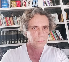 HUniv_Poniente's tweet photo. Hoy es #DiaMundialDeLaEII y profesionales de U.#Digestivo #HUnivPoniente lo celebran con mesa informativa, iluminación y consejos saludables. Paco Reche, gestor de cuidados @PonienteUgc nos lo cuenta en #SerSaludables @La_SER #ElEjido y @FranGarcia33
 ➡️https://t.co/IBW52h6yiC https://t.co/DzKaWmDLnh