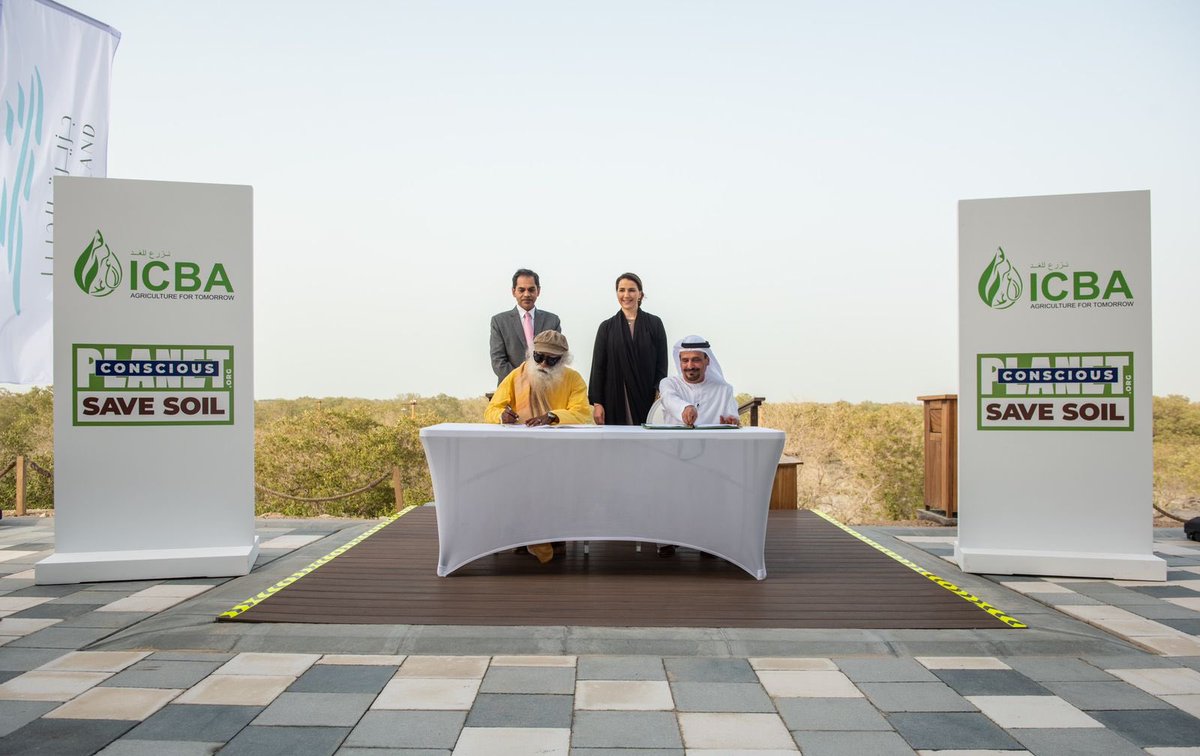 mariammalmheiri's tweet photo. I witnessed an MoU signing between @SadhguruJV’s Conscious Planet and @ICBAAgriculture to initiate cooperation in protecting food-producing agricultural soil in the UAE from degradation.

#SaveSoil #ConciousPlanet https://t.co/uCOHoZzlZF