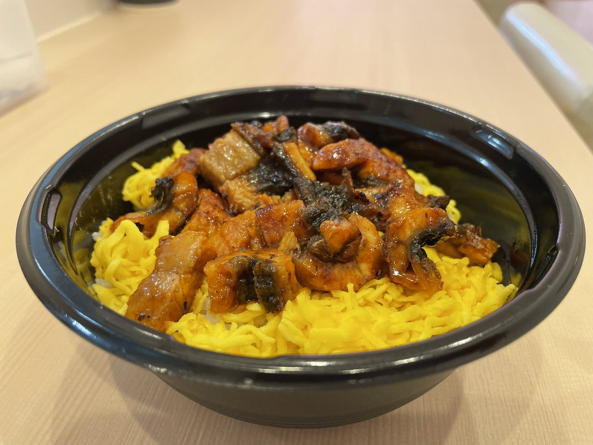 nanairobento's tweet photo. うな丼が新メニューとして仲間入りです♩ https://t.co/ZH7WSPq52S