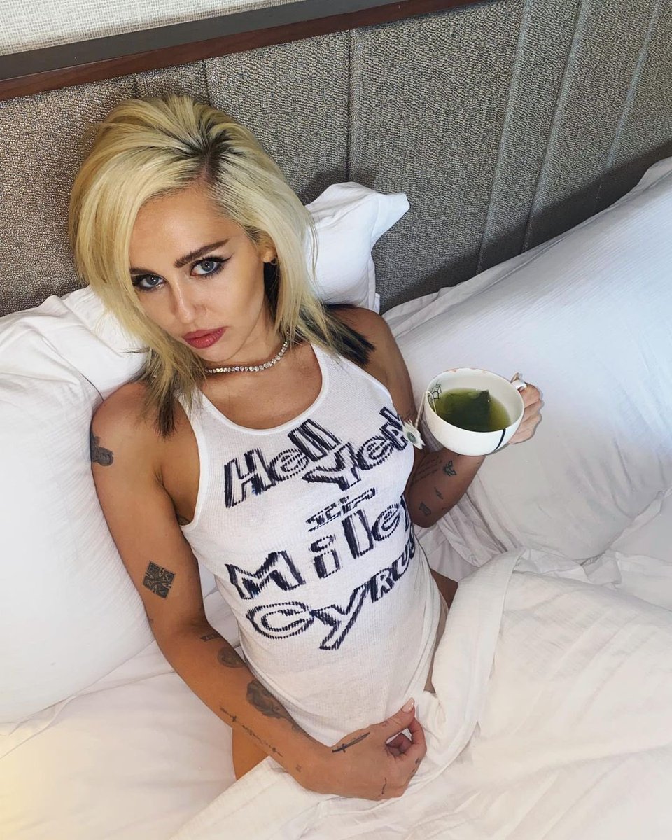 Wild how the throwbacks are already starting for Miley when she won’t even be 30 for a couple more months. BUT YES! SHES BEEN AN ADULT FOR YEARS!! SHES BEEN TRYNA TELL THE GENPOP SHE IS NOT A DISNEY STAR ANY MORE SHES MILEY FCKN CYRUS!