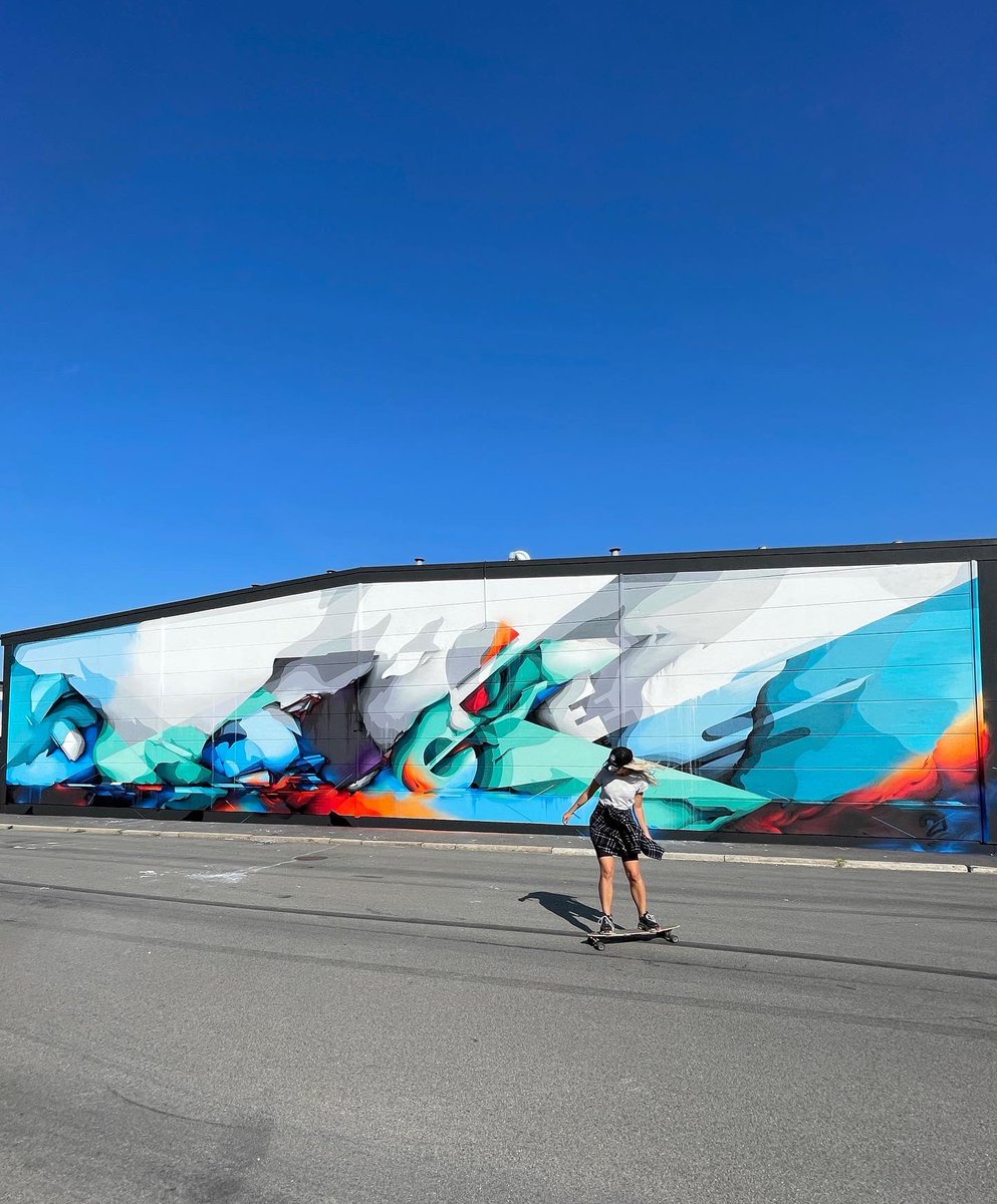 Digitaldoes's tweet photo. What a great time of the year this is here in Europe: the sun is out  ☀️, days seem to last longer and nature is awakening as everything is turning green again. What’s more: the season for painting big murals has opened! See you soon in Lyon 🇫🇷 #streetart #graffitiart #art https://t.co/GRa5LxWc7U