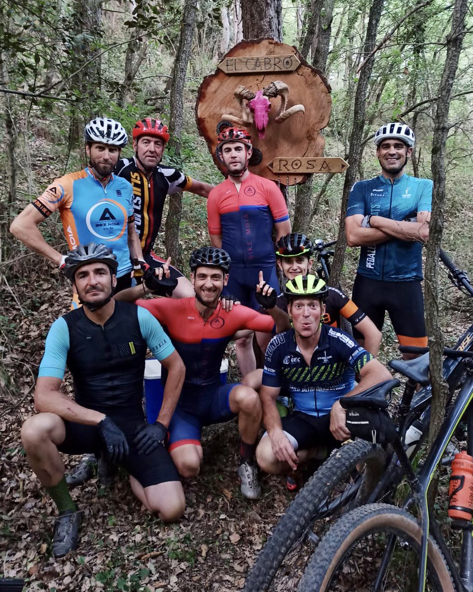 bikemoia's tweet photo. Els dimecres toca treure la carbonilla, tonto l’últim 😅💨 i a sobre mai es cansen 😜

#bikemoia #atope #dijousguais #pedrera #somtotsitotes #petitsigrans #moia #moianes #descobrir #patrimoni #catalunya https://t.co/J7u3p2953V